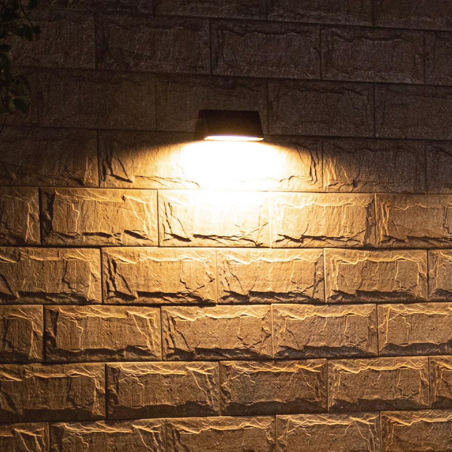 Caro G2 1400lm 830 112° 9W BK IP65